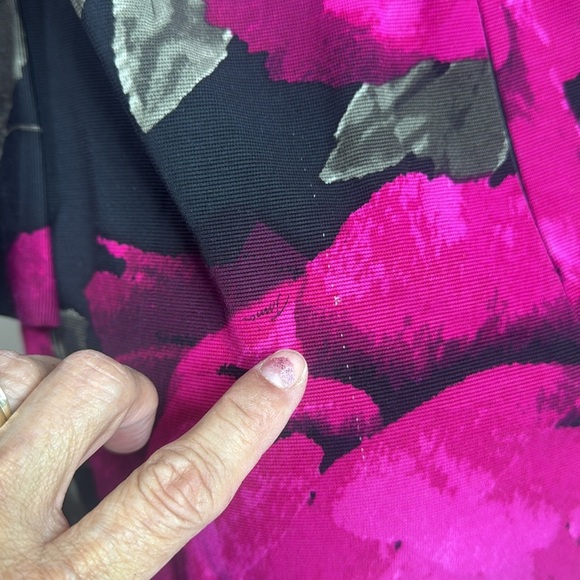 (T2) Trina Turk Pink Sheath Dress with Bell Sleeves, size 0 - Picture 6 of 16